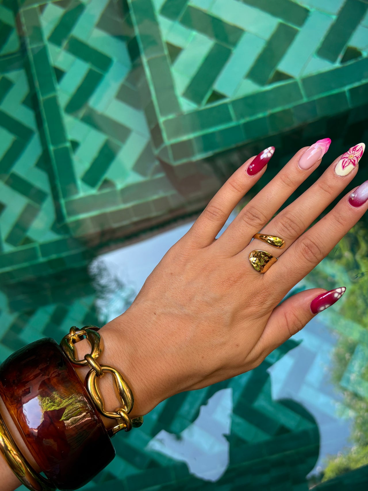 STRUCTURE SWIRL RING